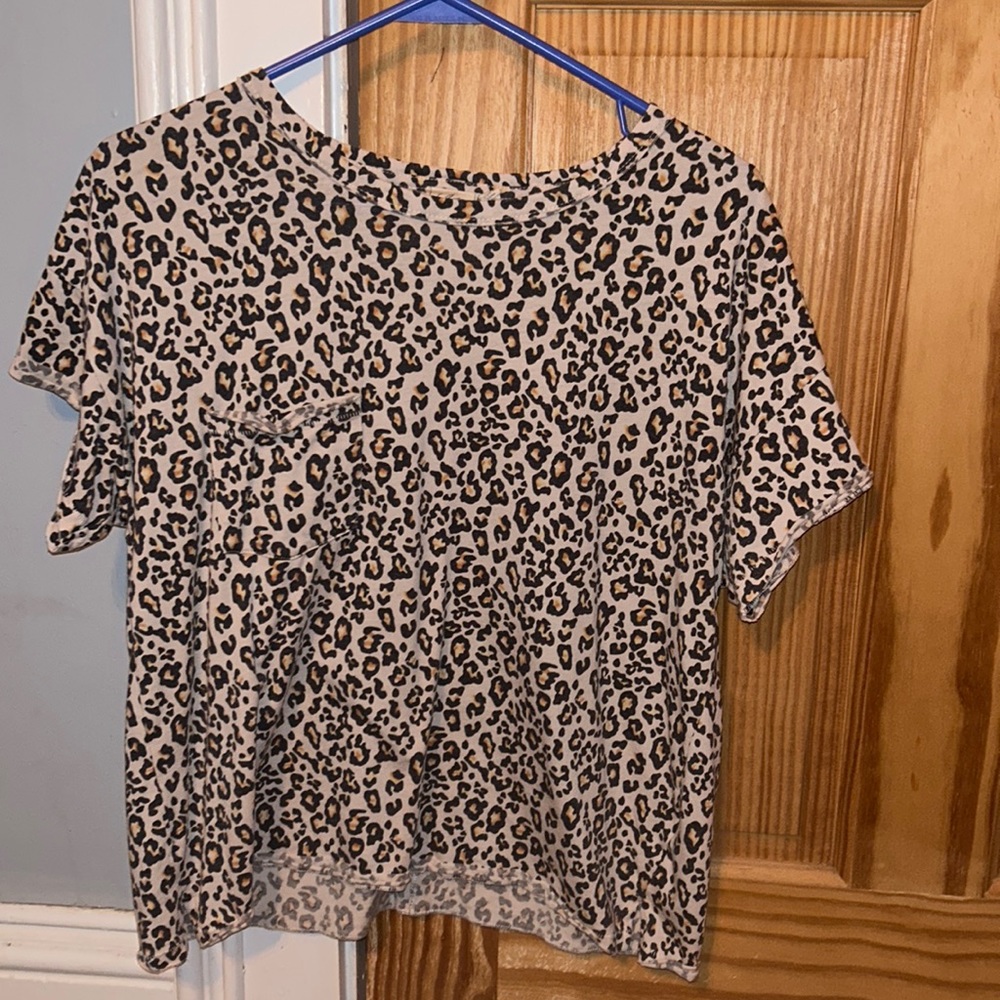 Buckle top